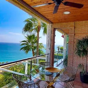 https://apartamento-playa-centro-vistas-mar.es-andalucia.com